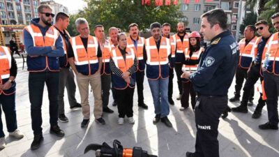 Manisa'da afetlere karşı hazırlık için başlatılan 'Mahalle Afet Gönüllüleri Projesi'