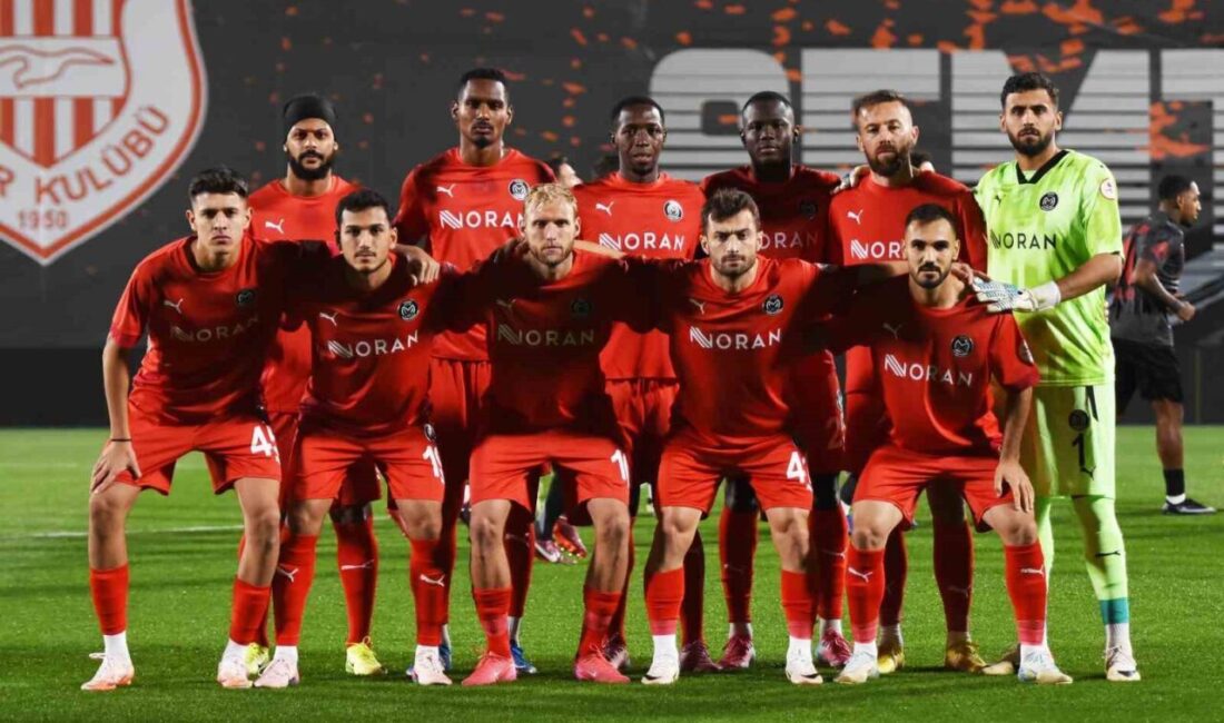 Manisa’nın Profesyonel Futbol Temsilcileri Düşme Potasında Kaldı Manisa FK ve Somaspor, ligdeki son hafta maçlarını kaybederek puansız