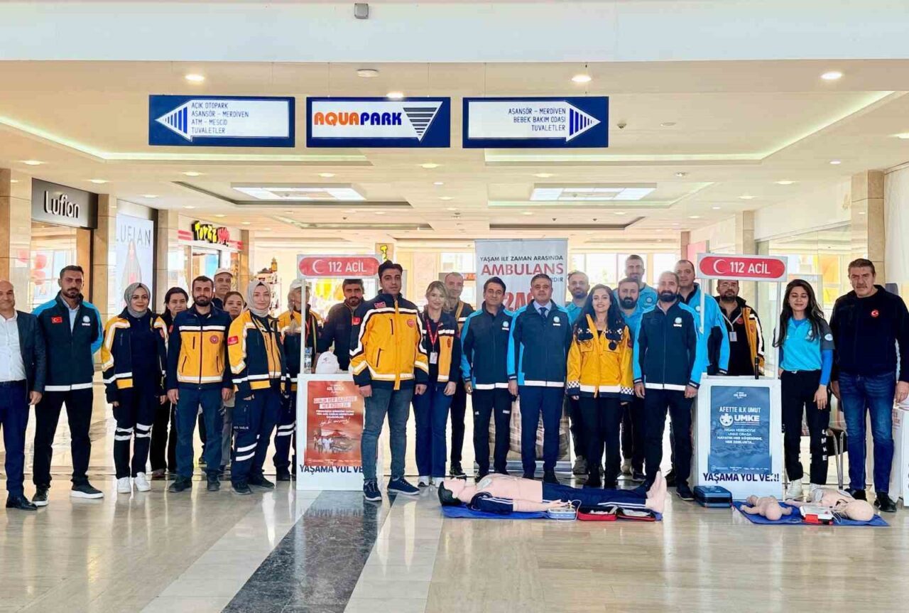 Mardin'in Kızıltepe ilçesinde, Acil Sağlık Hizmetleri Haftası kapsamında İl Sağlık