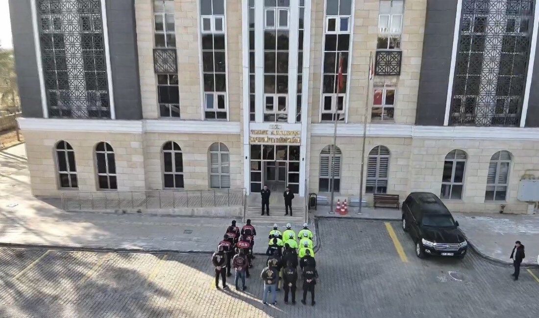 Mardin'in Kızıltepe ilçesinde, İl Emniyet Müdürlüğü tarafından gerçekleştirilen "Huzur ve