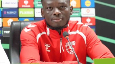 Samsunspor'un santrforu Marius Mouandilmadji, UEFA Konferans Ligi'ndeki başarılarının takım odaklı