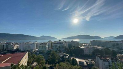 Muğla'nın Marmaris ilçesindeki otel satışlarının çoğunun, ruhsat koşullarını karşılamayan küçük