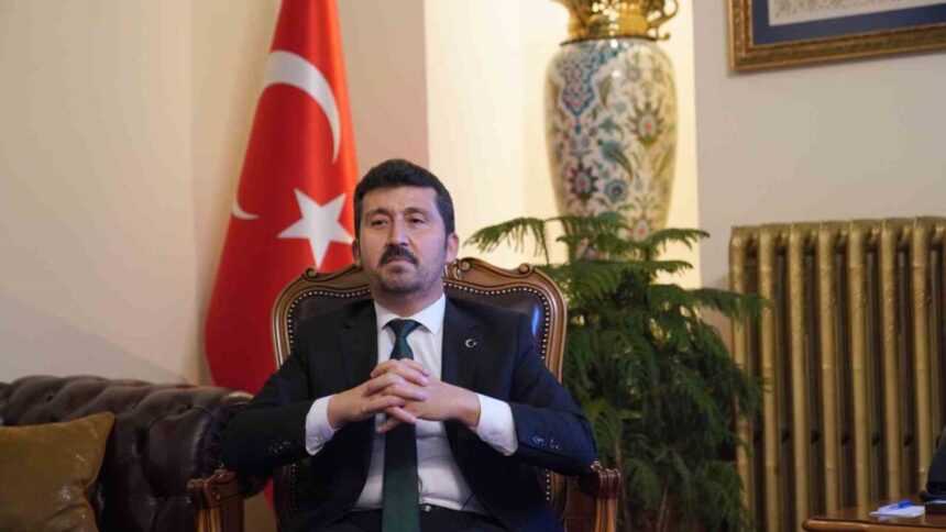 Çorum Belediyesi, Mehmet Akif Ersoy’u vefatının 89. yılı dolayısıyla anma etkinliği düzenliyor.