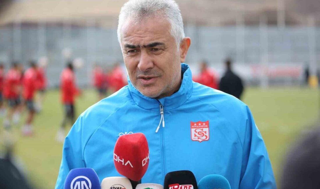 Sivasspor’un Hedefi, Üst Sıralara Tırmanmak ve İstanbulspor Maçını Kazanmak Sivasspor'un teknik direktörü Mehmet Altıparmak, play-off hedefleri doğrultusunda her maçı