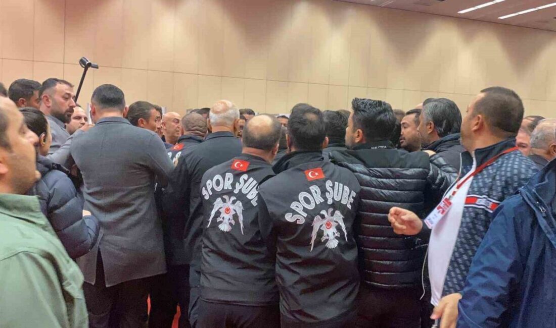 Gençlerbirliği Genel Kurulu’nda Mehmet Kaya Başkanlık Adaylığından İstifa Etti Gençlerbirliği'nin olağanüstü genel kurulunda, Mehmet Kaya başkanlık adaylığından çekildi. Çağrı