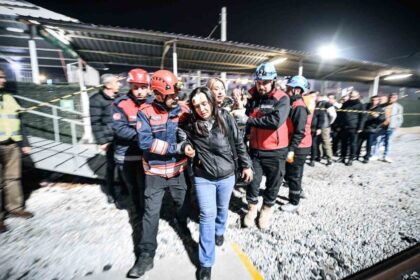 Menemen İZBAN İstasyonu’nda olası bir depreme karşı arama ve kurtarma tatbikatı yapıldı