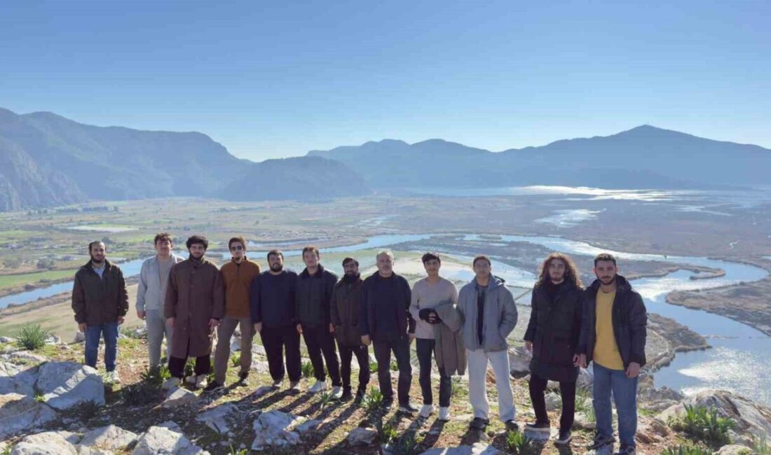 Menteşe Gençlik ve Spor İlçe Müdürlüğü’nün düzenlediği etkinlikte, gönüllü gençler