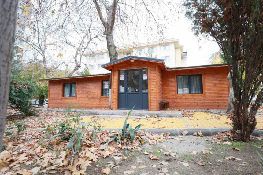 Yunusemre Belediyesi, Merkezefendi Mahallesi’ndeki Kültür ve Taziye Evi’ni kısa süre içinde hizmete açacak.