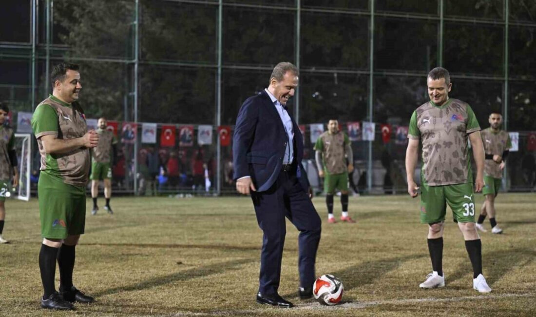 Mersin Büyükşehir Belediye Başkanı Vahap Seçer, 4. Birimler Arası Futbol