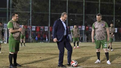 Mersin Büyükşehir Belediye Başkanı Vahap Seçer, 4. Birimler Arası Futbol