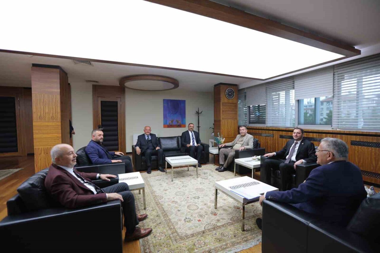 Kayseri Büyükşehir Belediye Başkanı Dr. Memduh Büyükkılıç, MHP Kayseri İl