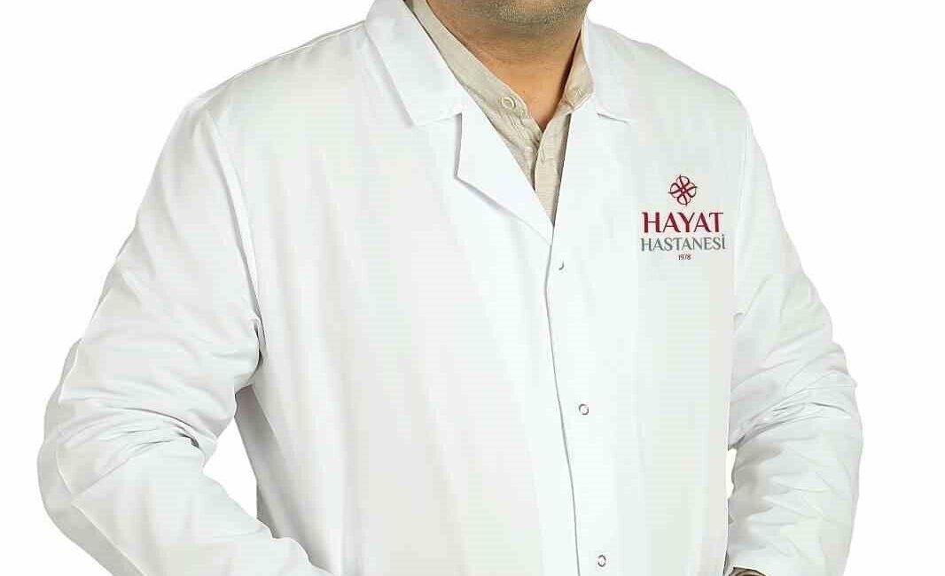 Erken Teşhis İçin Gastroskopi: Mide Kanamalarında Kritik Uyarılar Hayat Hastanesi'nden Gastroenteroloji Uzmanı Dr. Sami Evirgen, mide kanamalarında erken