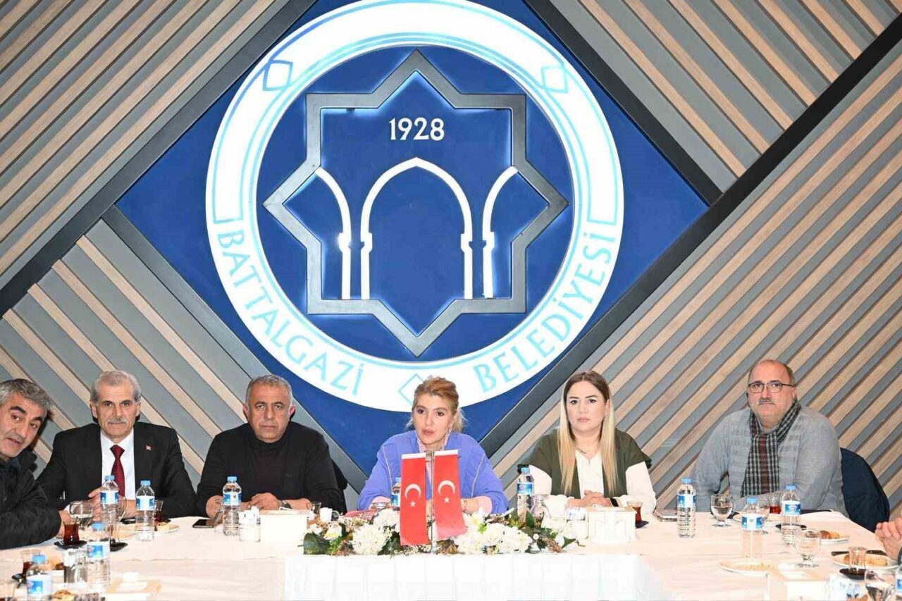 AK Parti Malatya Milletvekili İnanç Siraç Kara Ölmeztoprak, İkizce ve