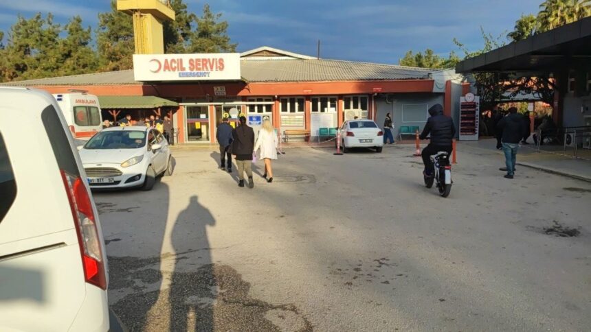 Adana’daki tarih öğretmeni, babasıyla yaşadığı anlaşmazlık sonrasında TSK’ya mal varlığını bağışladı.