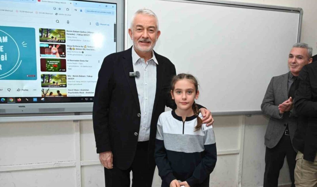 Başkan Başdeğirmen, Öğrencinin Sınıf Başkanlığı Vaadini Yerine Getirdiği Ziyaretle Eğitimci ve Öğrencileri Buluşturdu Isparta Belediye Başkanı Şükrü Başdeğirmen, Naşide Halil Gelendost İlkokulu 3/E