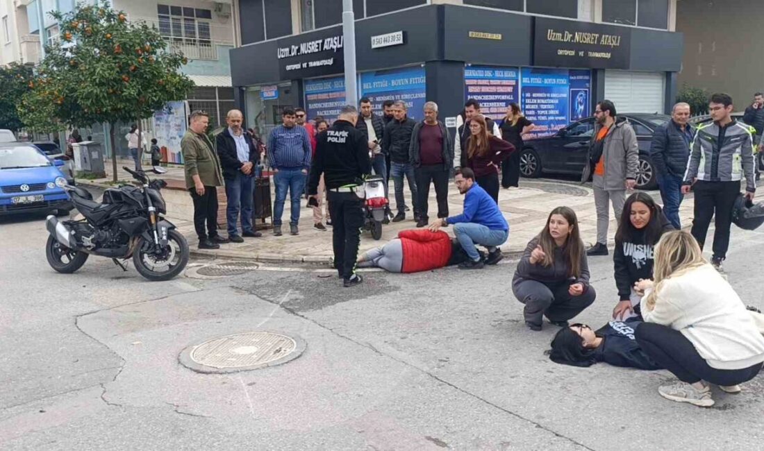 Manavgat’ta motosiklet kazası: İki kişi yaralandı, kaza anı kamerada görüntülendi. Antalya'nın Manavgat ilçesinde iki motosikletin çarpışması sonucu İsmail T. ve