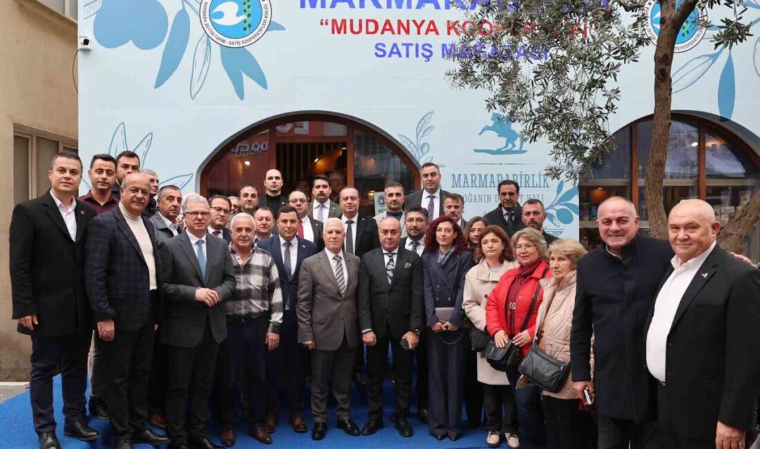 Bursa Büyükşehir Belediye Başkanı Mustafa Bozbey, 'Başkan Bozbey Burada' projesi