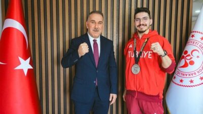 Mısır'da düzenlenen Dünya Büyükler ve Para-Karate Şampiyonası'nda gümüş madalya kazanan