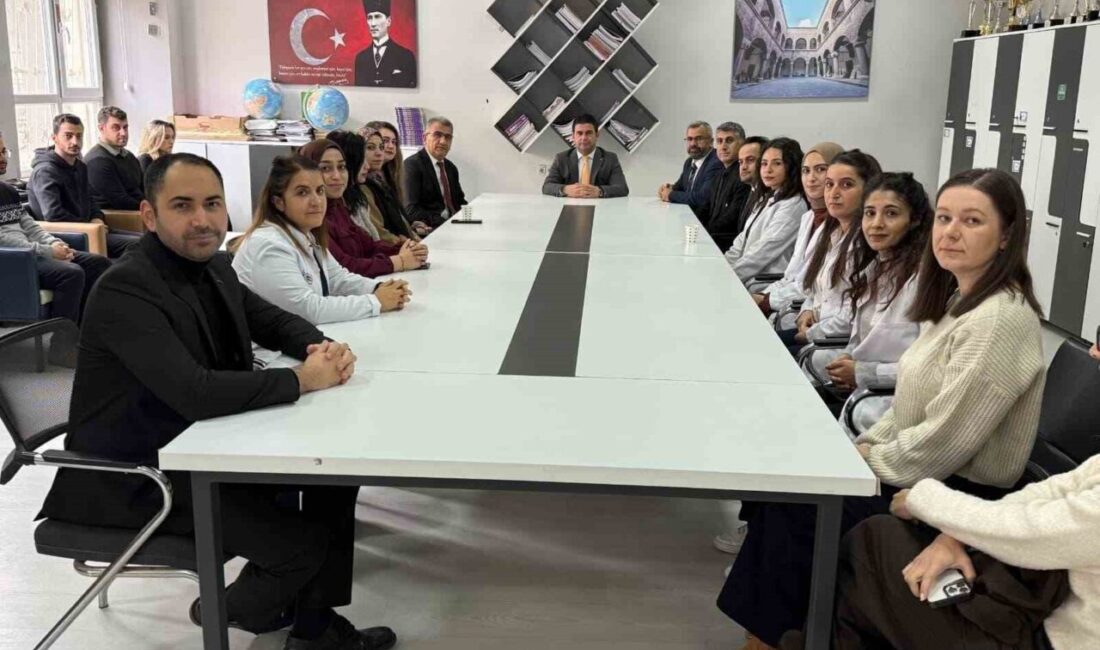 Hakkâri’de Anısına Spor Salonu Açılacak: Saim Akan’ın Eğitim Camiasındaki İzleri Unutulmayacak Hakkâri İl Millî Eğitim Müdürü Nurettin Yılmaz, vefat eden öğretmen