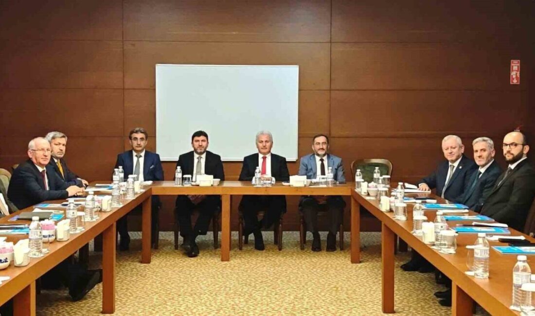 Aralık ayındaki ‘İlçe Müftüleri Toplantısı’ Manavgat’ta yapıldı. İl Müftüsü Aydın