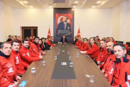 Muğla MEB AKUB Ekibi, Vali Dr. İdris Akbıyık’ı Ziyaret Etti ve Afet Yönetimi Planlarını Paylaştı