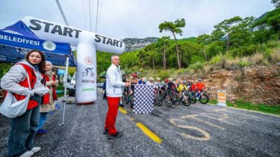Muğla'nın Kıran Mahallesi'nde düzenlenen Kıran Bisiklet Tırmanış Yarışı, 100 sporcunun