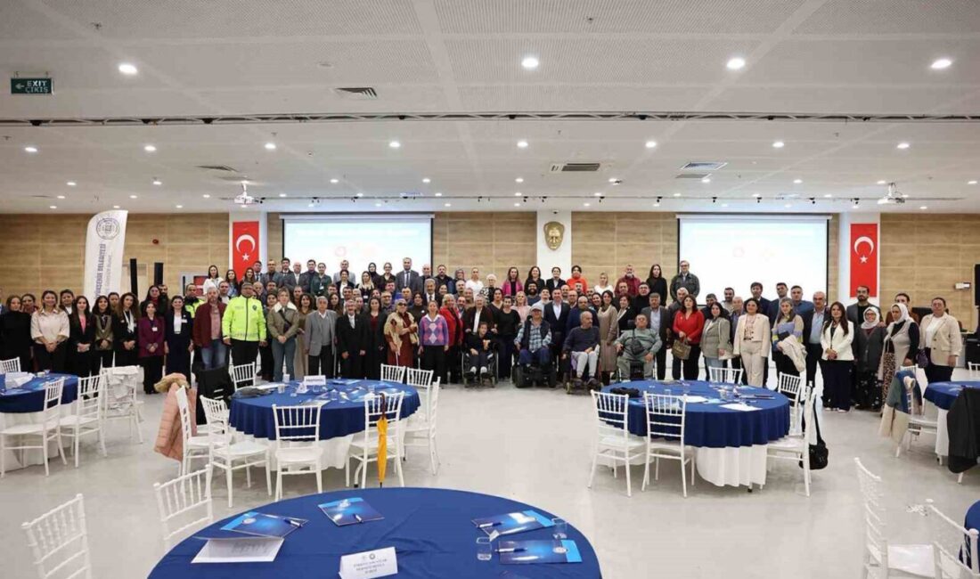 3 Aralık Dünya Engelliler Günü dolayısıyla Muğla'da düzenlenen istişare toplantısına