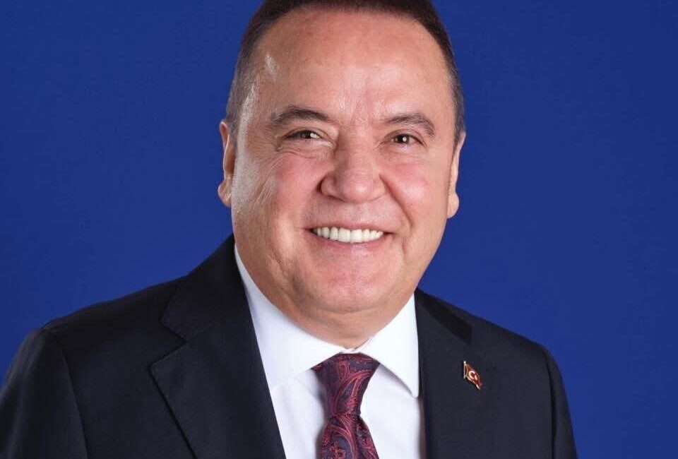 Antalya Cumhuriyet Başsavcılığı'nın yürüttüğü yolsuzluk soruşturmasında tutuklu bulunan eski Büyükşehir