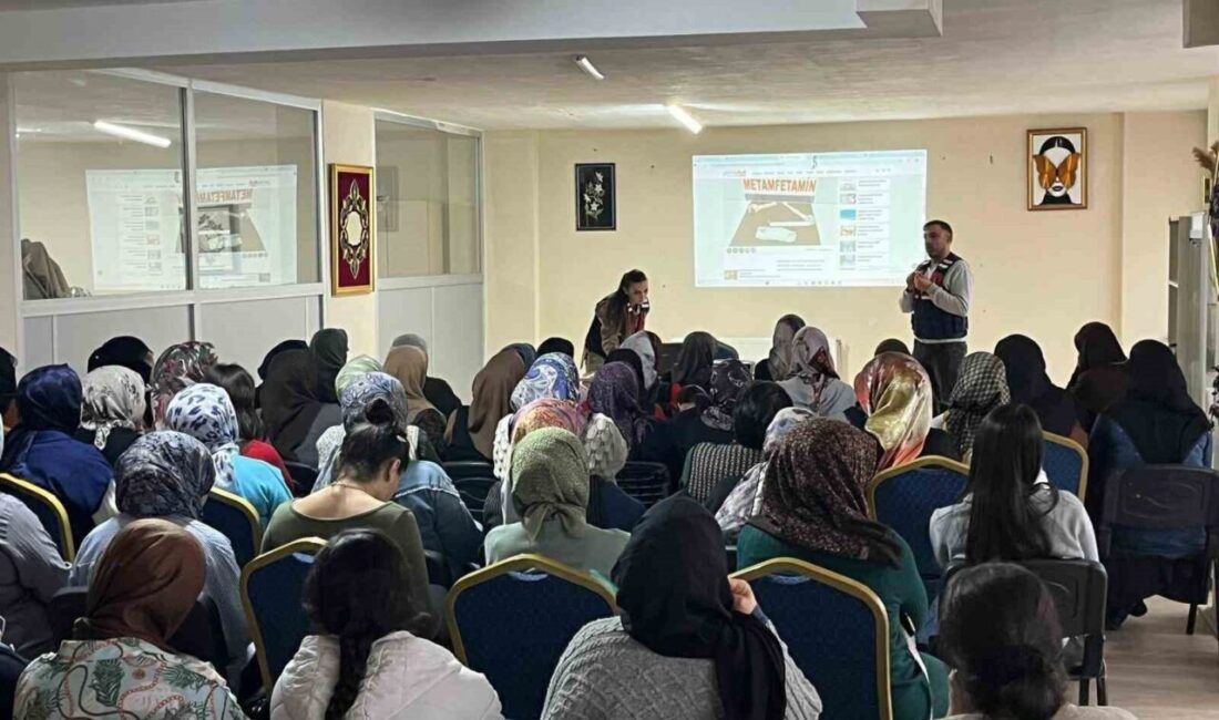 Muş'ta Jandarma Komutanlığı, "En İyi Narkotik Polisi Anne" projesi kapsamında