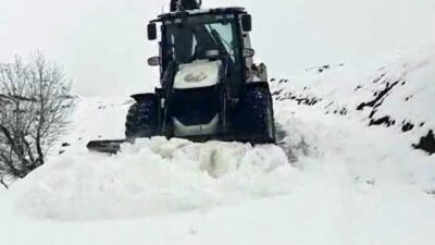 Muş'ta yoğun kar ve tipi nedeniyle kapanan 26 köy yolu,