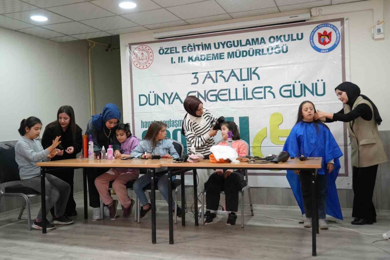 Muş'ta 3 Aralık Dünya Engelliler Günü kapsamında, Özel Eğitim Uygulama