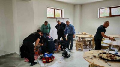 Bolu’nun Hıdırşeyhler köyünde düzenlenen Hacet etkinliğinde et parçası boğazına kaçan