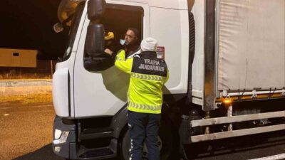 Nevşehir'de Jandarma ve Emniyet, "Alkol Huzur Güven Uygulaması" düzenledi. 90