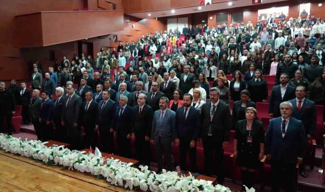Niğde’de Denetimli Serbestlik Sistemi, Bireylerin Topluma Yeniden Kazandırılmasında Önemli Rol Oynuyor Niğde Valisi Cahit Çelik, denetimli serbestliğin bireyleri topluma kazandırmadaki önemine
