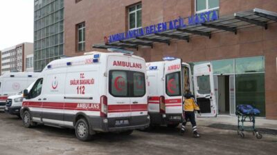 Niğde’nin Edikli beldesinde bir dönerci işletmesinden yemek yiyen 7 öğrenci,