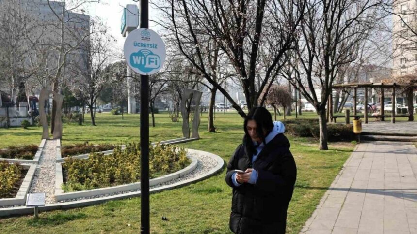 Nilüfer Belediyesi, ücretsiz Wi-Fi projesini yaygınlaştırarak internet nokta sayısını 40’a çıkardı.