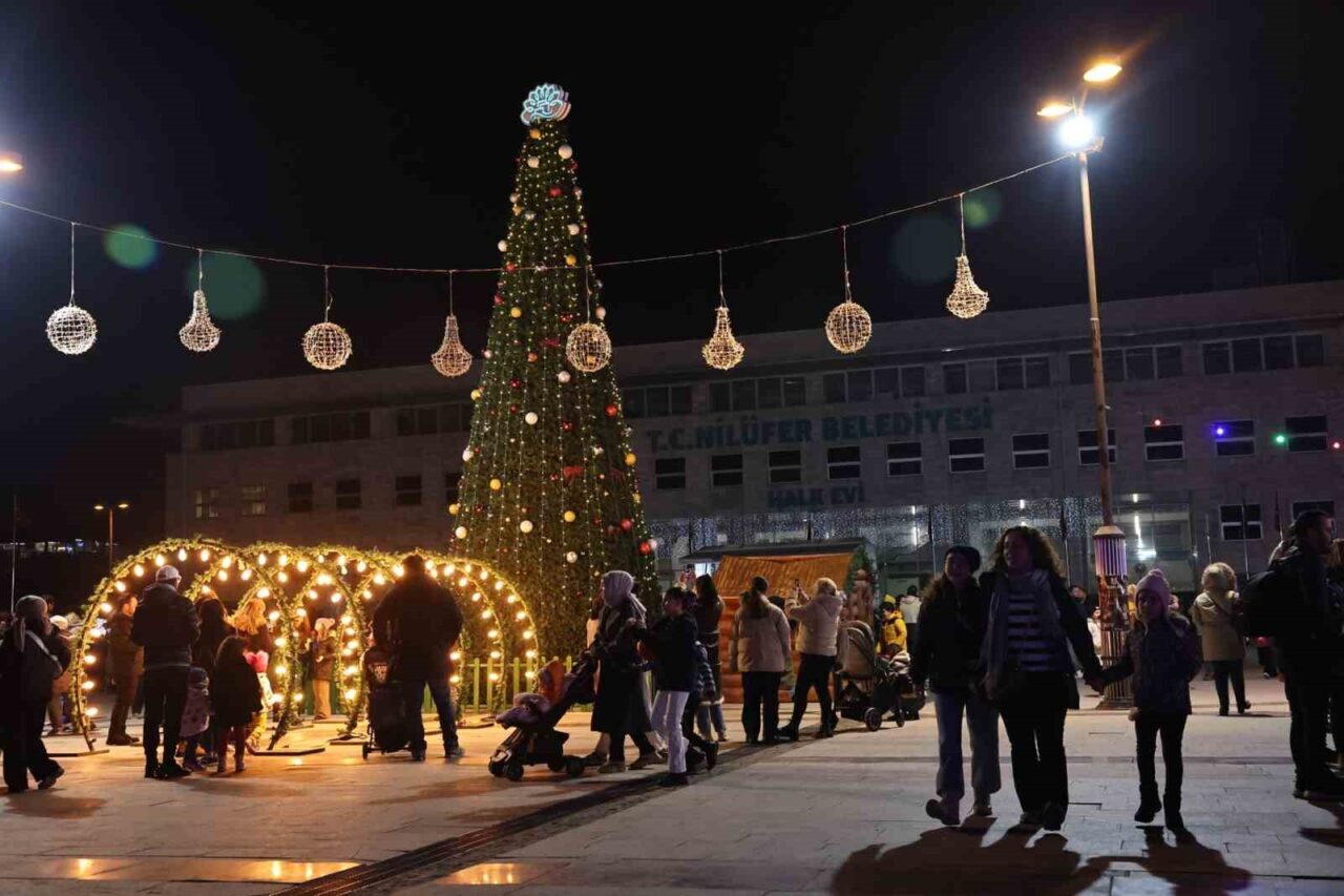 Nilüfer Belediyesi, 19 Aralık'tan itibaren Cumhuriyet Meydanı'nda düzenleyeceği Yeni Yıl