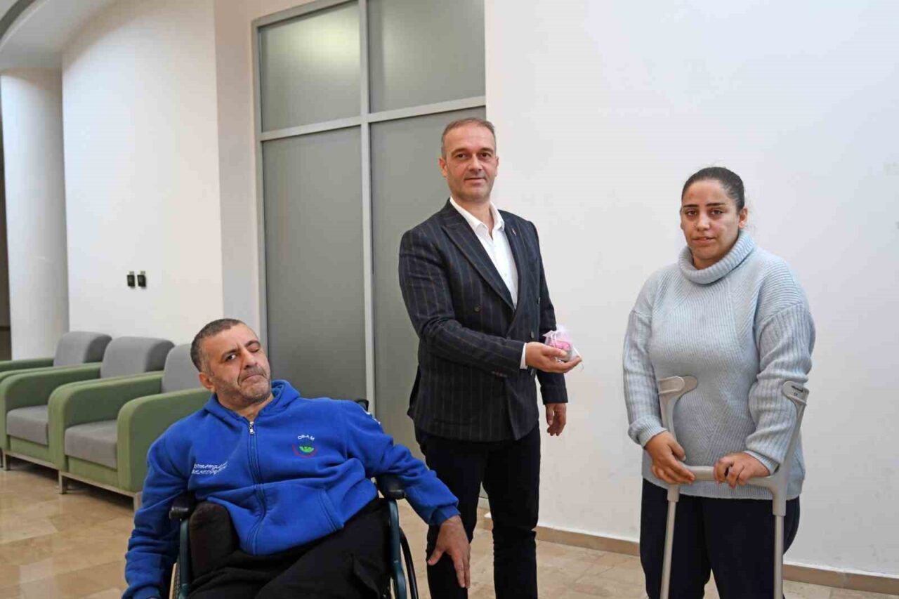 Osmangazi Engelli Bakım Merkezi (OBAM) üyeleri, 3 Aralık Dünya Engelliler