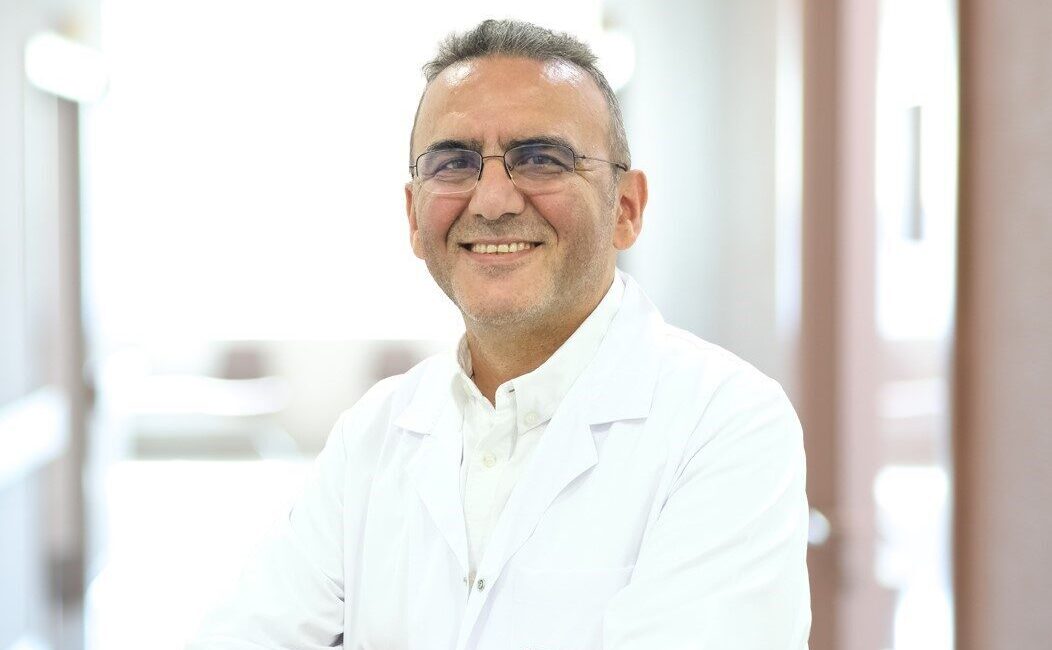 Obeziteyi, estetikten ziyade ciddi bir sağlık sorunu olarak ele alan