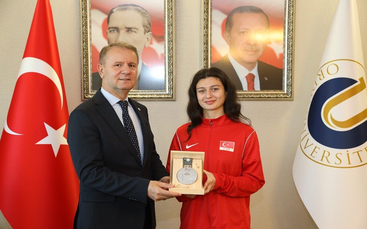 Ordu Üniversitesi Spor Bilimleri Fakültesi öğrencisi ve milli sporcu İlkim