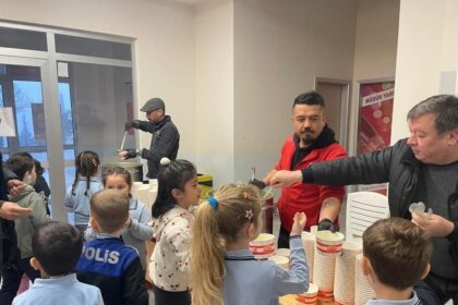 Osmaneli Belediyesi’nden Öğrencilere Ücretsiz Çorba İkramı Uygulaması Başladı