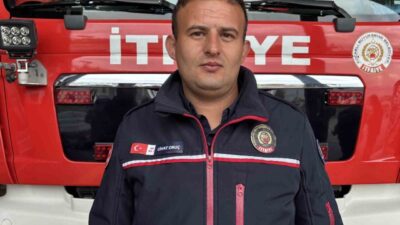 Kocaeli'nin Başiskele ilçesinde bir apartmanda çıkan yangında, itfaiye eri Cihat