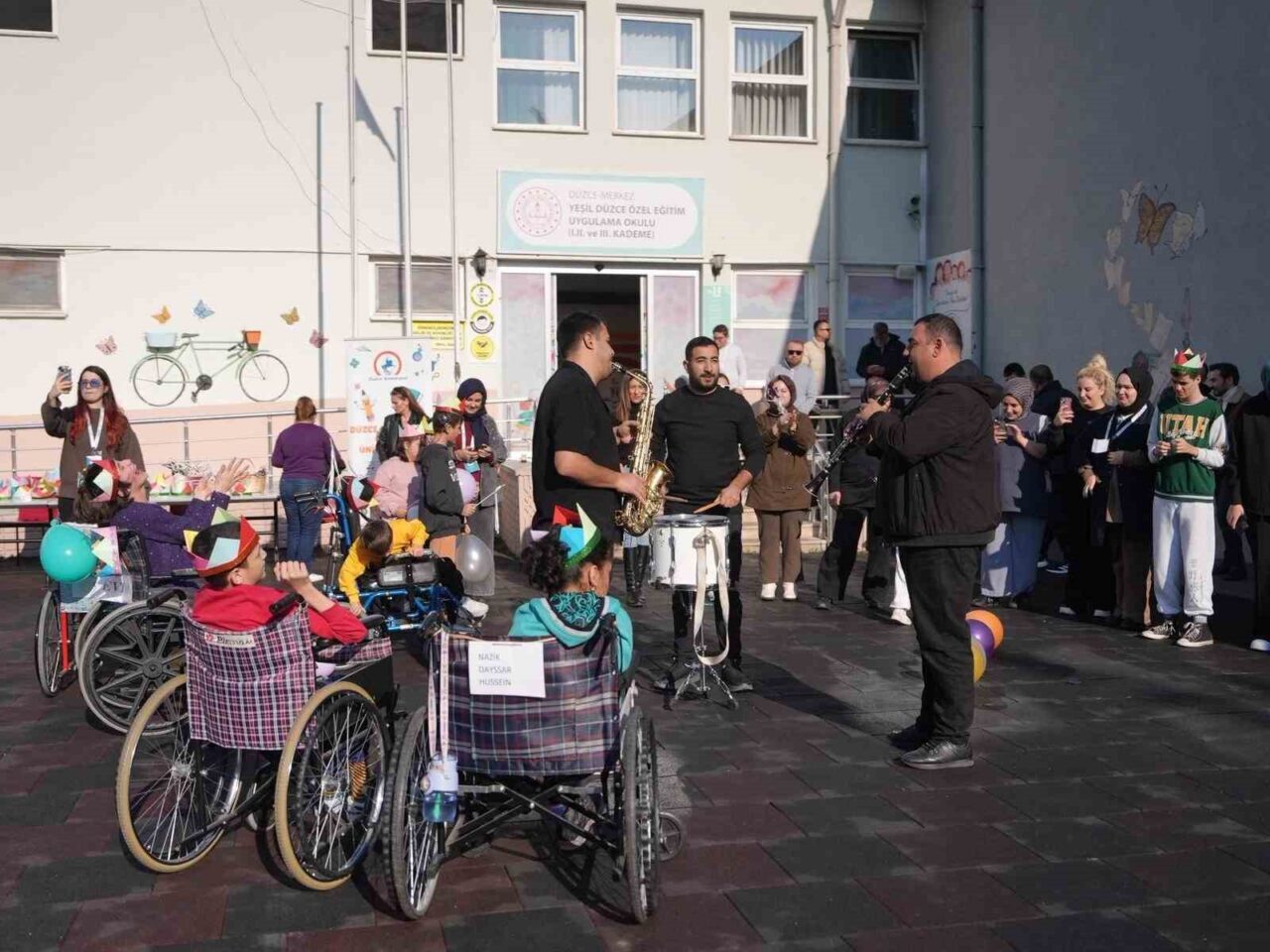 Düzce Belediyesi, 3 Aralık Dünya Engelliler Günü için Yeşil Düzce