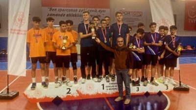 Eskişehir'de 13-14 Aralık tarihlerinde gerçekleştirilen Okul Sporları Gençler İl Birinciliği'nde