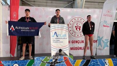 2025-2026 Okullar Arası Yüzme Gençler İl Birinciliği'nde Özel Alpaslan Koleji