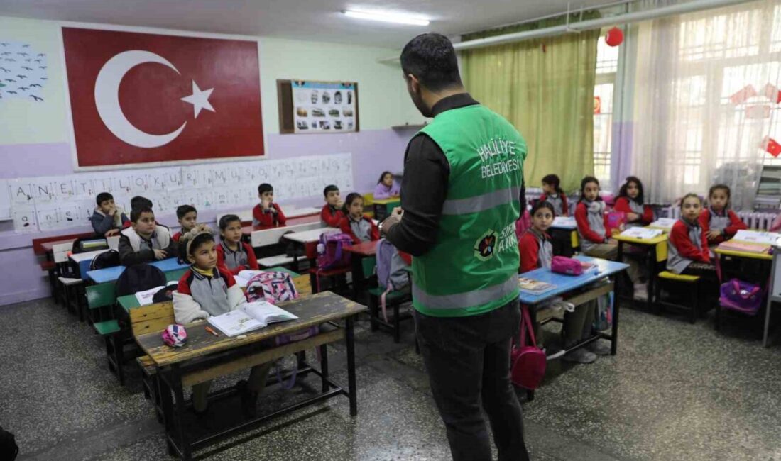 Haliliye Belediyesi, çevre bilincini artırmak için okullarda eğitimler düzenliyor. UNDP