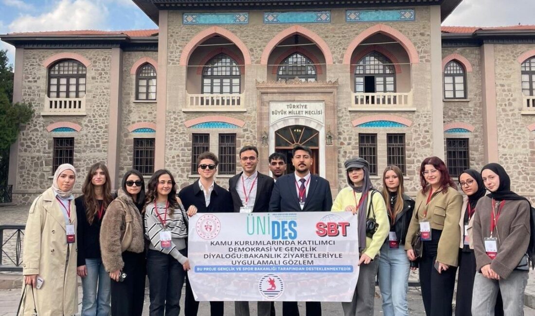 OMÜ Siyaset Bilimi Topluluğu, ÜNİDES Desteğiyle Ankara’da Kamu Yönetimi ve Katılımcı Demokrasi Eğitim Programını Tamamladı Ondokuz Mayıs Üniversitesi Siyaset Bilimi Topluluğu, ÜNİDES desteğiyle Ankara’da iki