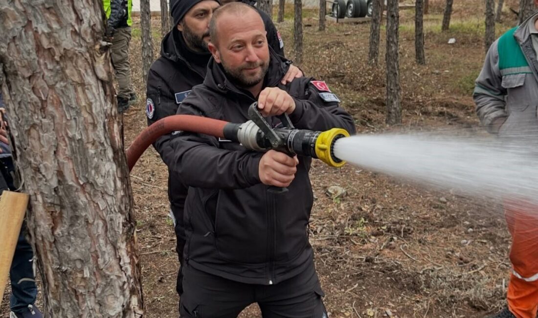 Anadolu Üniversitesi Arama ve Kurtarma (AUSAR) Ekibi, Eskişehir'deki Kocakır Yangın