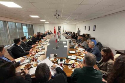 Osmangazi Belediyesi 2026 Hedefleri İçin Yıl Sonu Değerlendirme Toplantısını Gerçekleştirdi