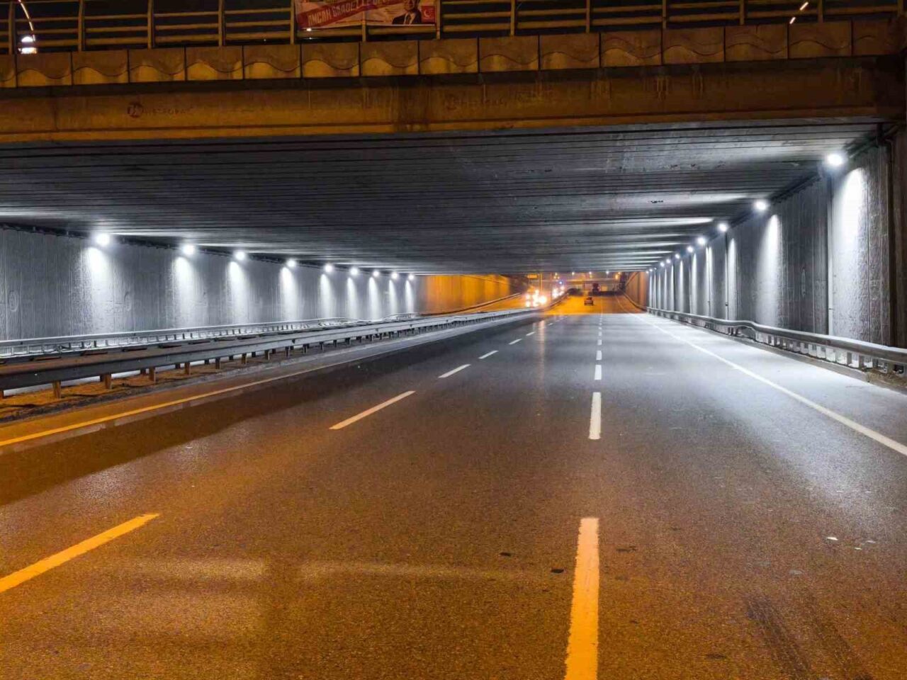 Osmangazi Köprüsü Tüneli’nde Aydınlatma Sistemleri LED ile Yenilendi Kocaeli'de enerji verimliliği için Osmangazi Köprüsü Tüneli'nin aydınlatma sistemi LED